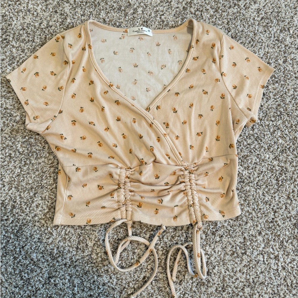 Dainty Floral Cropped Scrunch Cross Top - M